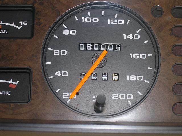 VB Commodore SLE 4.2 L V8 - Image 107
