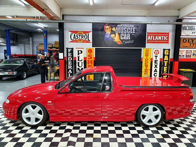 1997 Wayne Gardner Racing VS Group A Commodore Ute - Image 86924