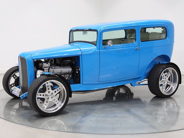 1932 Ford Tudor Hot Rod - Image 134706