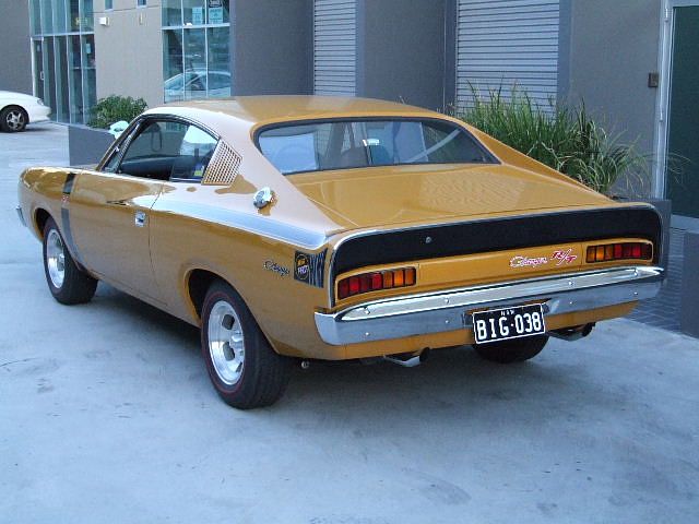 VH E38 Charger - Image 10769