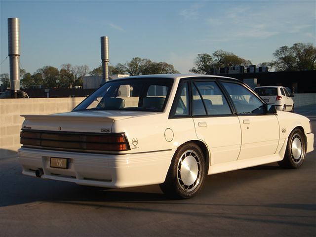 VK Group 3 Commodore Series 2 - Image 21209