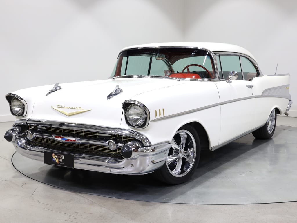 1957 Chevrolet Bel Air - Pillarless 2-Door Hardtop