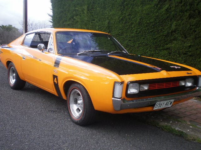 VH E49 Charger Replica