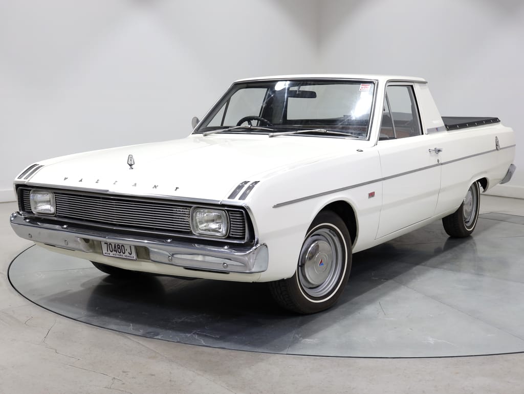 1971 Chrysler VG Valiant Wayfarer Utility 318ci Fireball V8 - Bondi Bleach White
