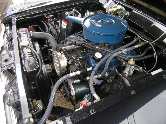 XW Fairmont 302 V8 GS Replica
