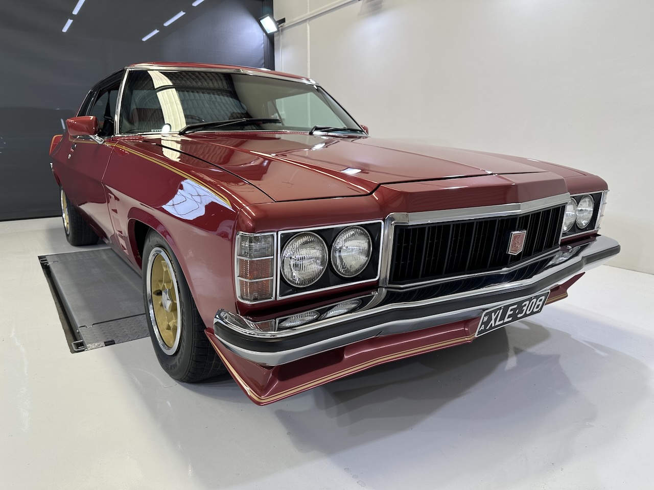 1976 HX Holden LE Monaro