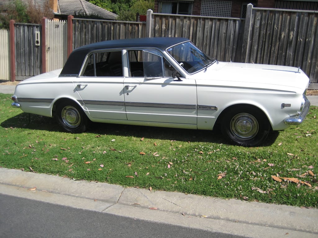 Valiant AP6 Regal V8