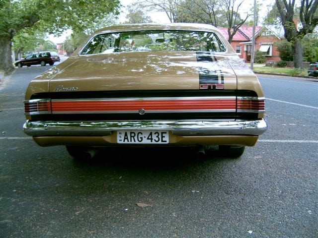 HK 327 Bathurst Monaro