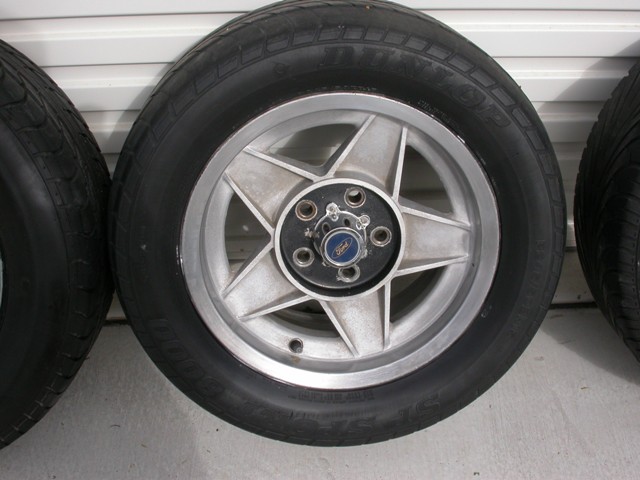 5 x Bathurst Globes - 15x7 - Image 13338