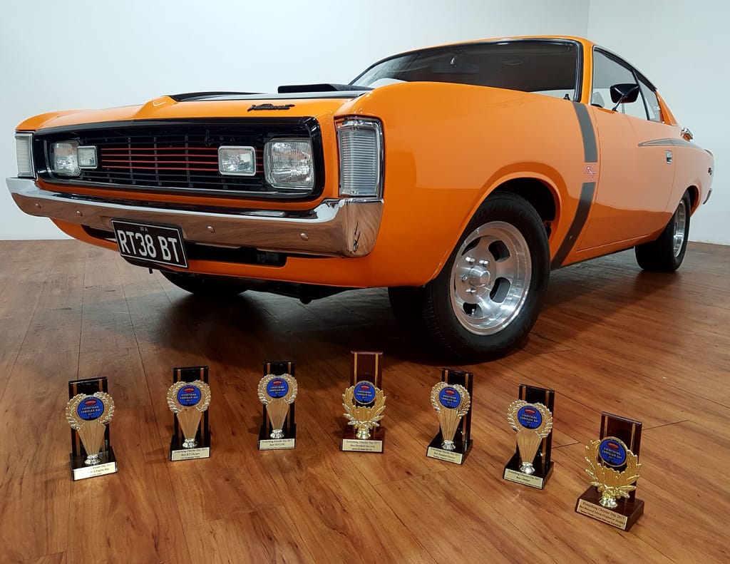 1971 VH Valiant  E38 R/T Charger .. Big Tank