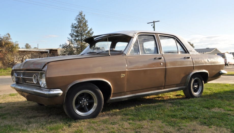 HR Holden Premier 186S