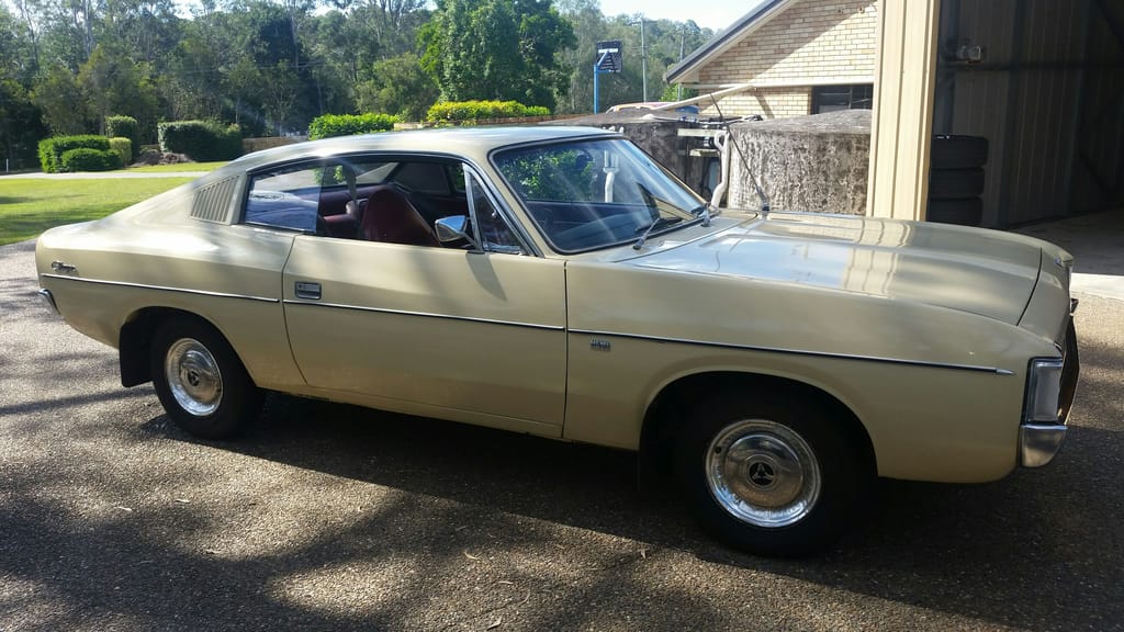 1972 VH Valiant Charger