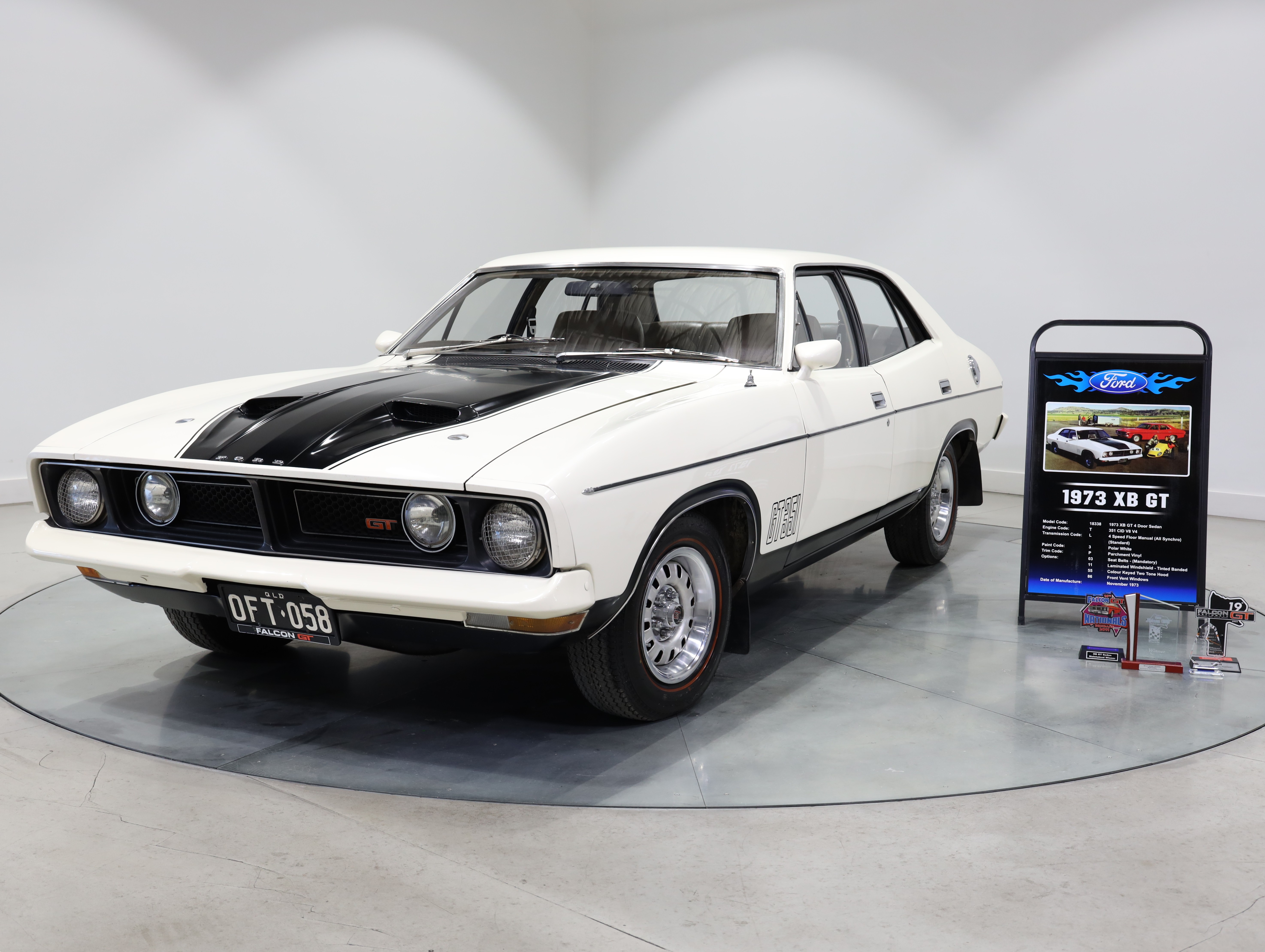 1973 Ford Falcon XB GT 4V - Polar White 