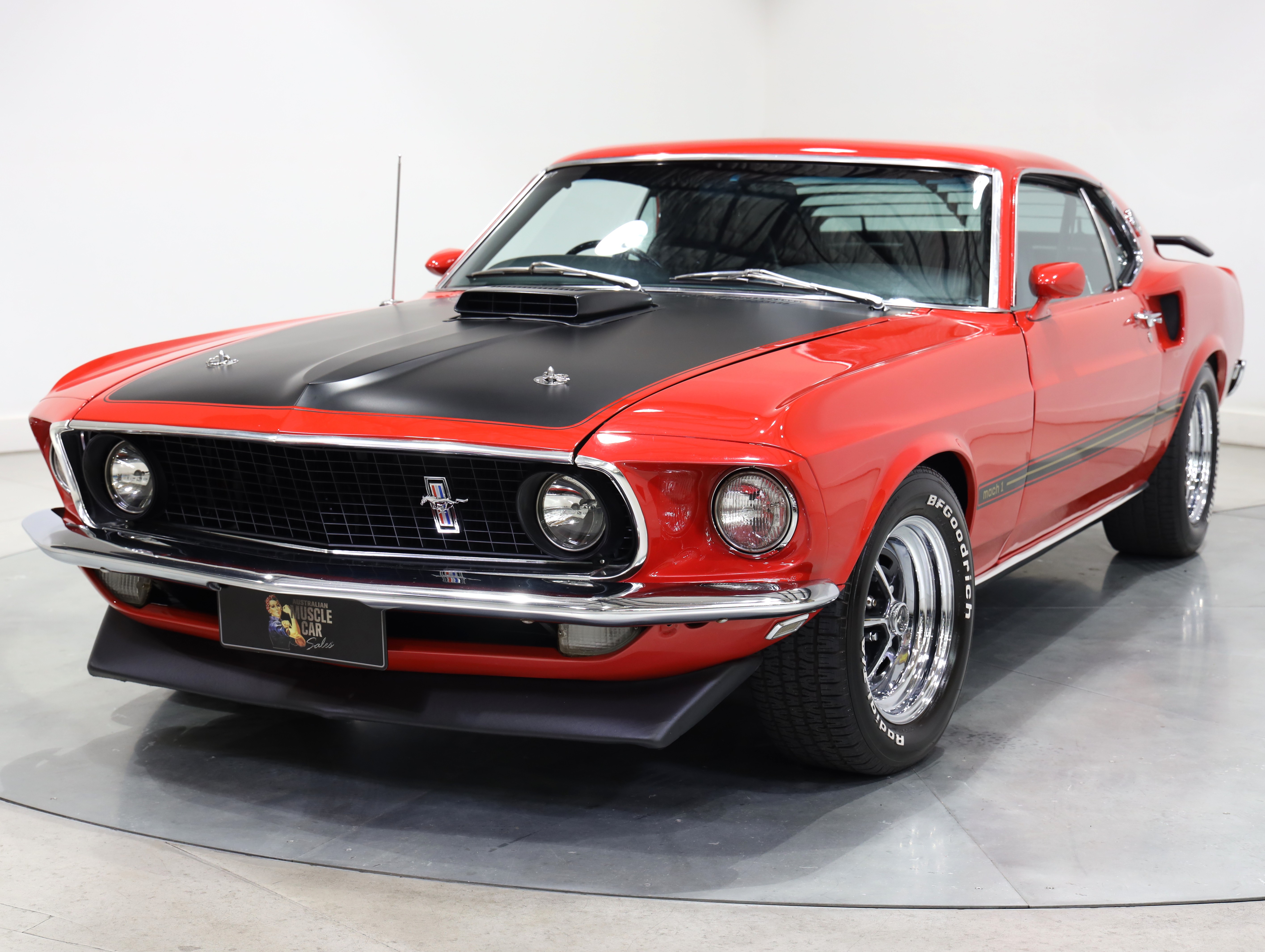 1969 Ford Mustang Mach 1 - Candy Apple Red 