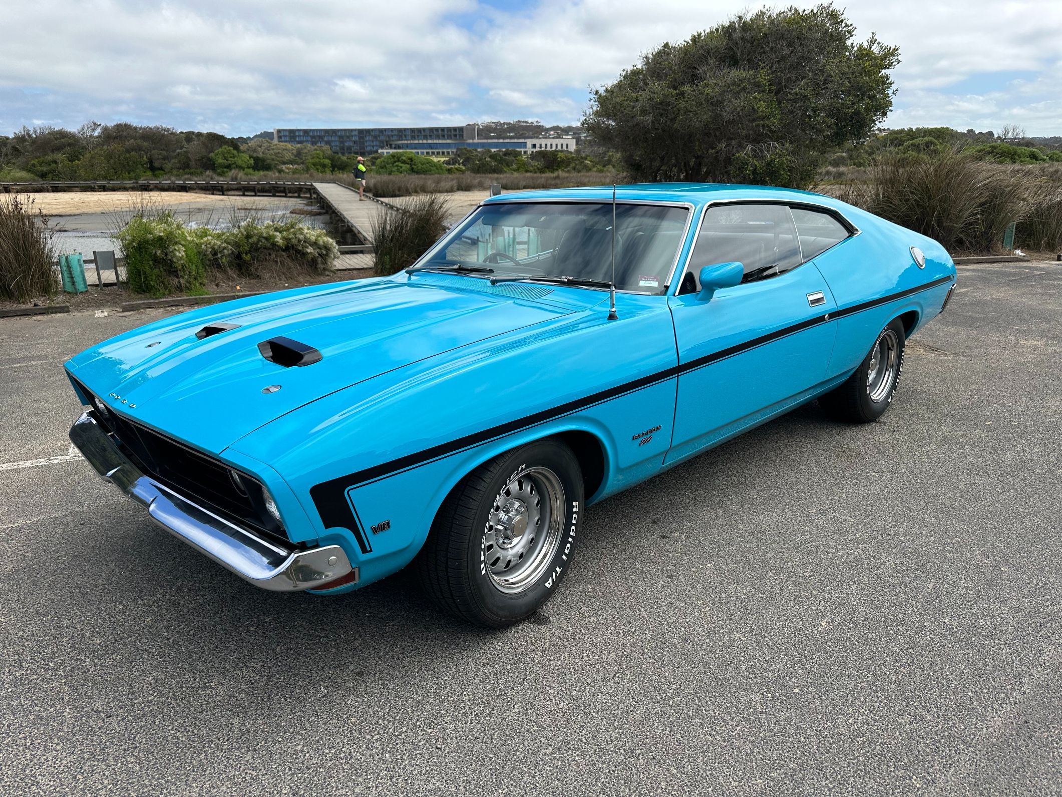 1975 XB GS Falcon Hardtop 302 V8 4 Speed Manual - GOLDE SUNROOF