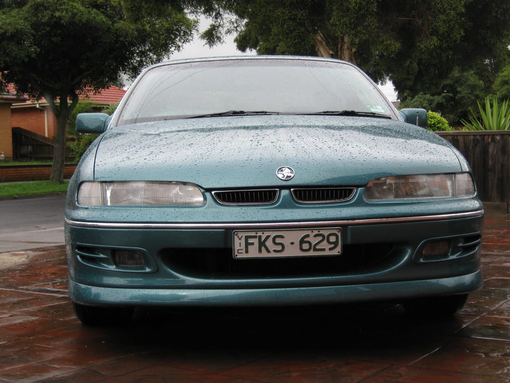 VR Holden Berlina V6