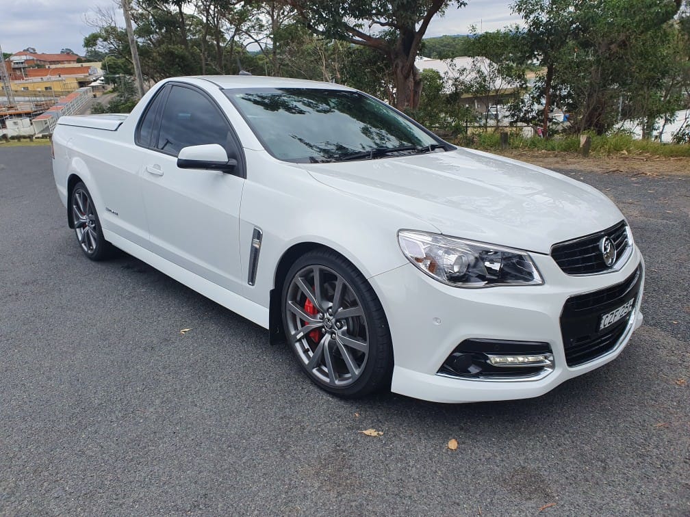 2015 VF SS Commodore Storm Ute - W310 pack