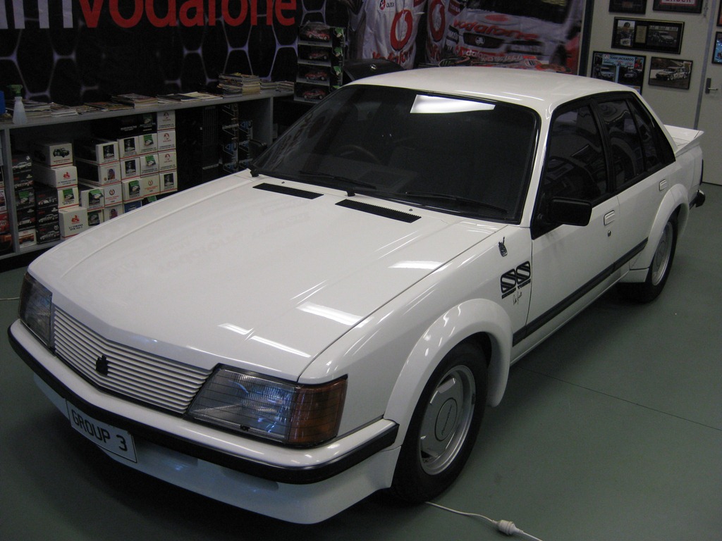 HDT VH Group 3 Brock Commodore #1020