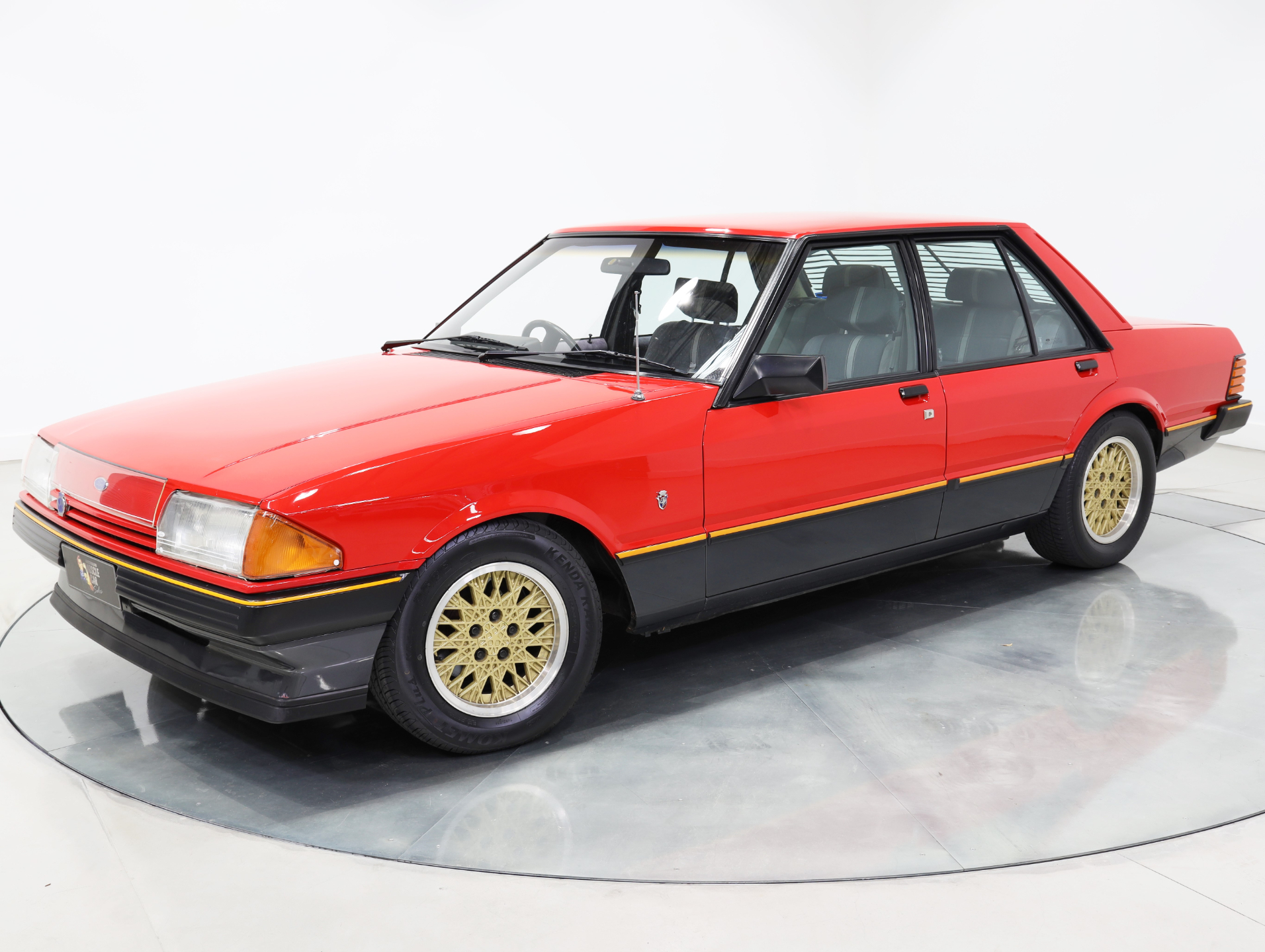 1982 Ford XE Fairmont Ghia ESP - 4.9 Litre V8 4 Speed …