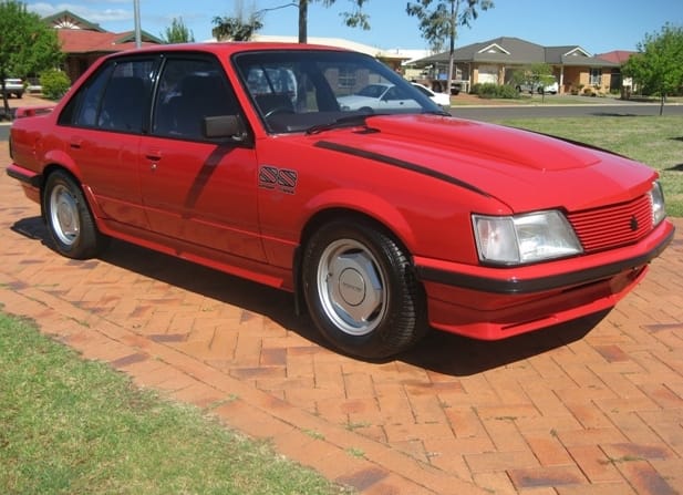 VH HDT Group 3 Commodore #927