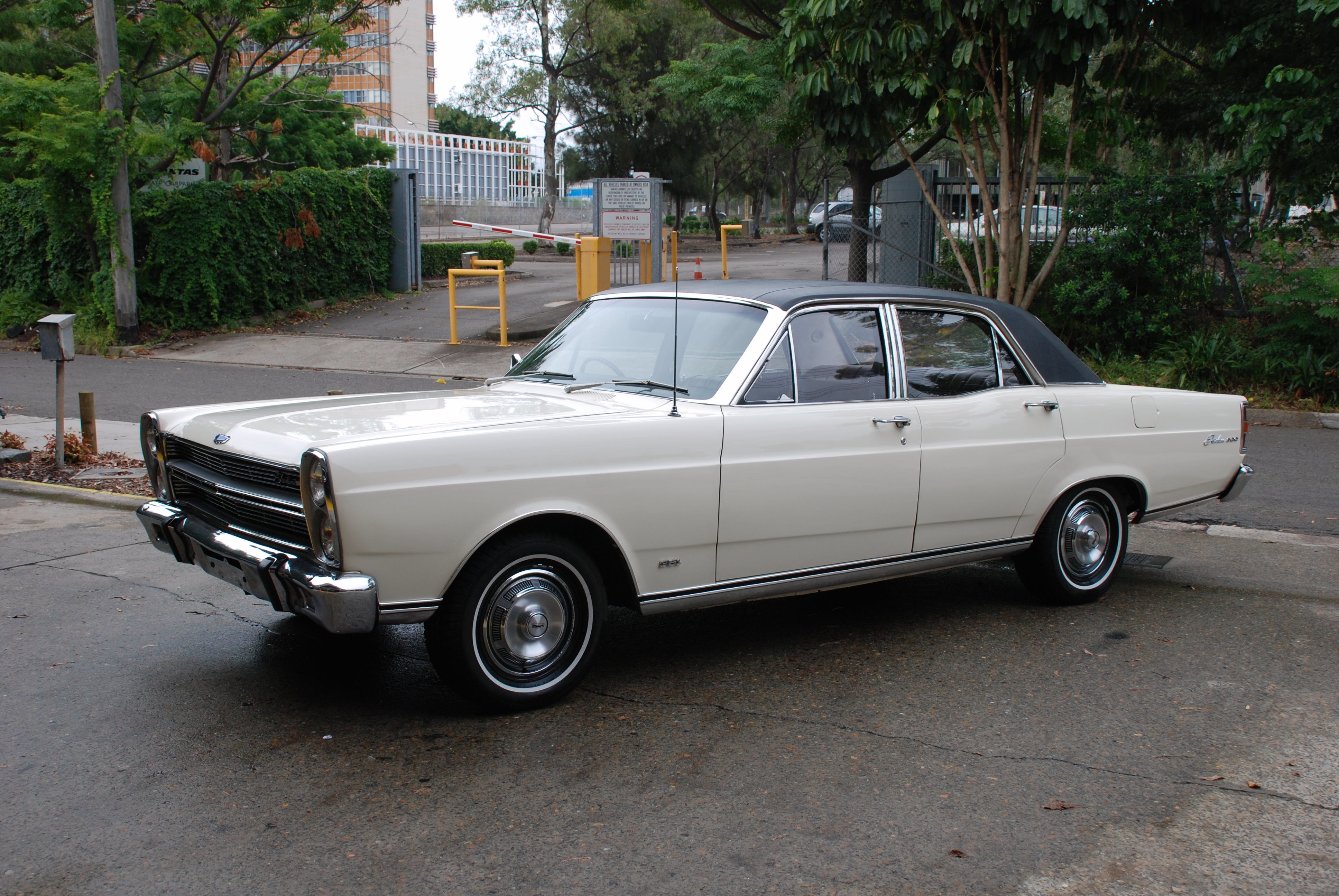 ZC Fairlane 500 K code 351C