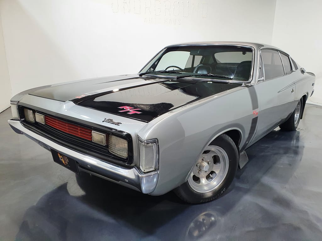 1971 VH Charger R/T E38 - BIG TANK