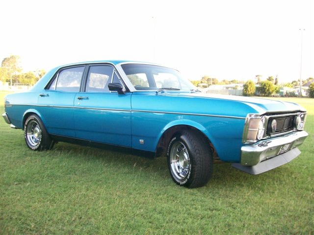 XW Falcon 500 302 V8