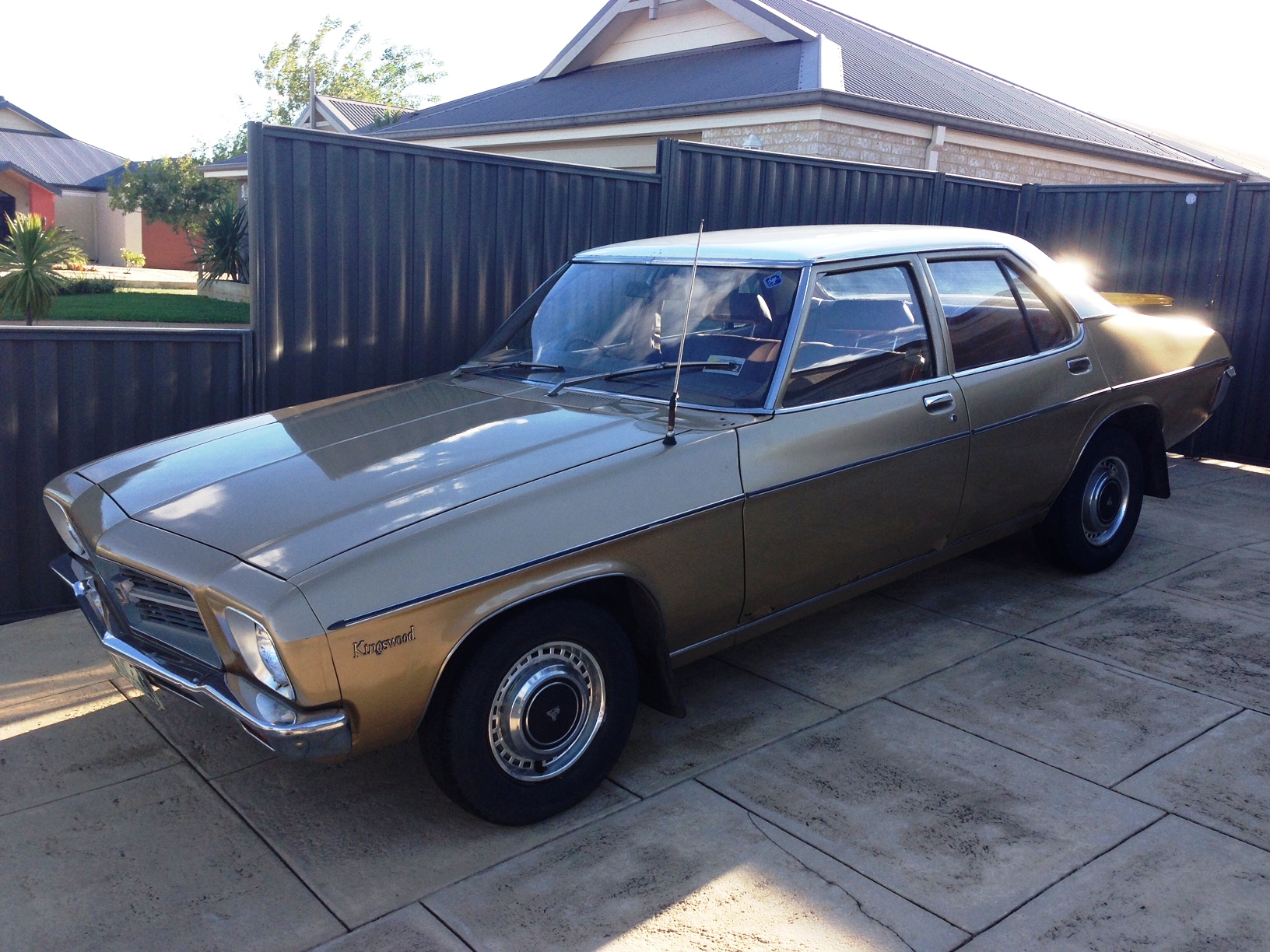 1973 HQ Kingswood