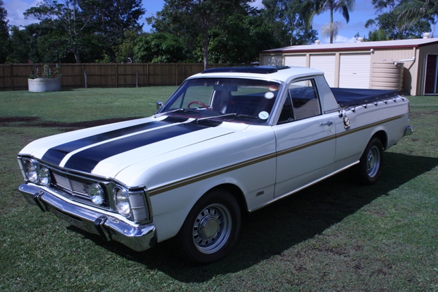 XW Falcon GS Replica Ute 351 V8