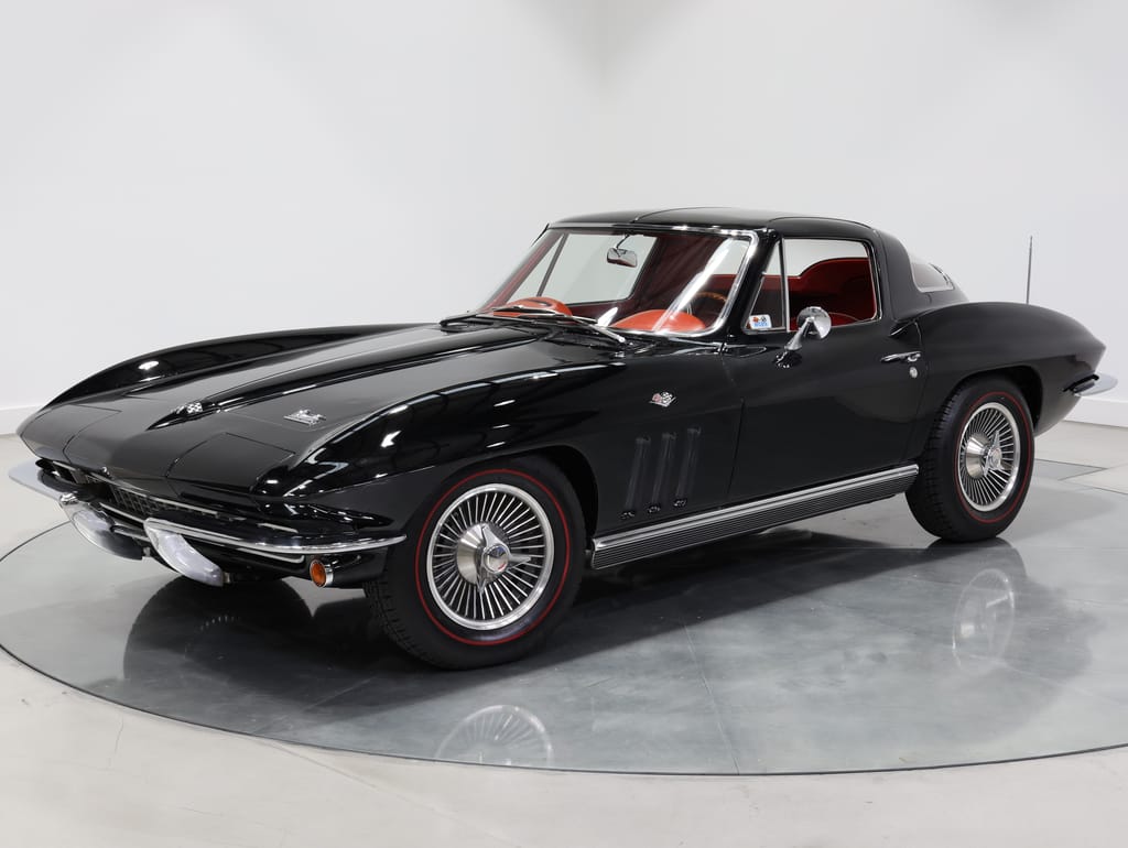 1966 Chevrolet Corvette Sting Ray 327 - Tuxedo Black
