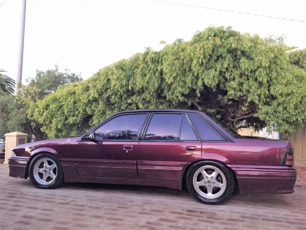 APV 1987 VL Holden Calais 4.9L V8