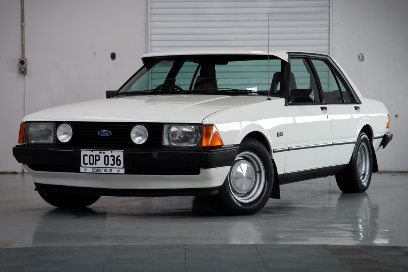 1982 Ford Falcon XD GL 5.8L -  Ex Police Car 