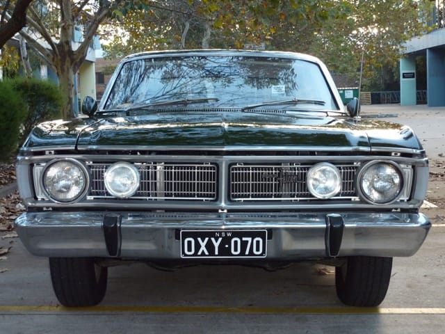 XY GS Falcon 302 V8