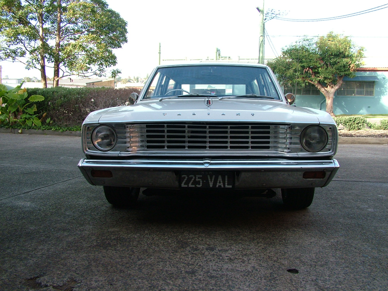 VE Valiant Safari 225