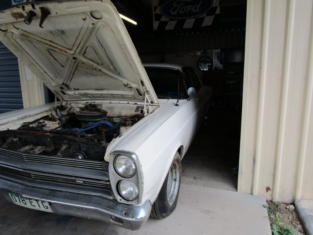 1970 ZC Fairlane 500 351 V8 - Golde Sunroof