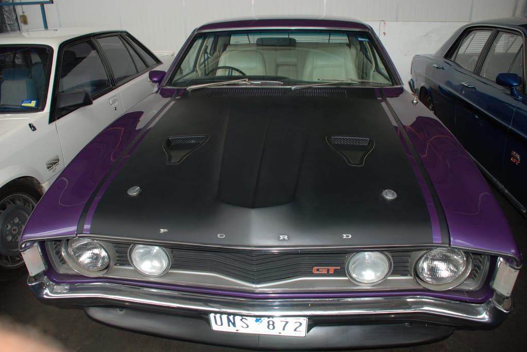 XA GT Falcon W. Violet, White trim!