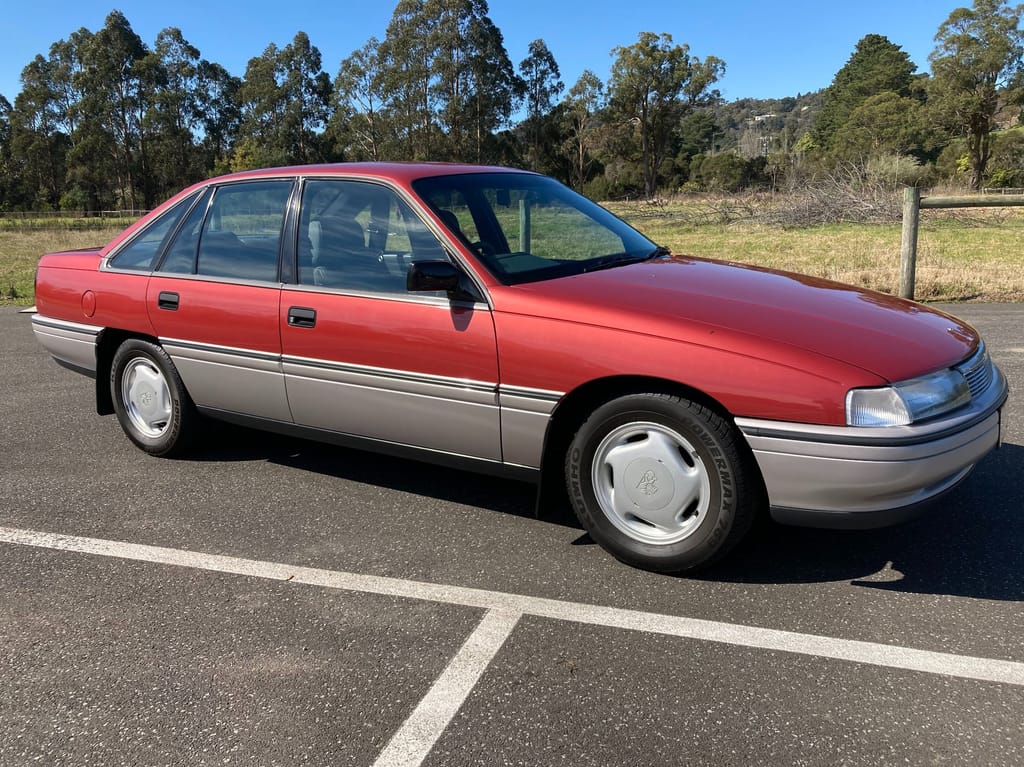 1990 VN Holden Calais 5.0 Litre V8