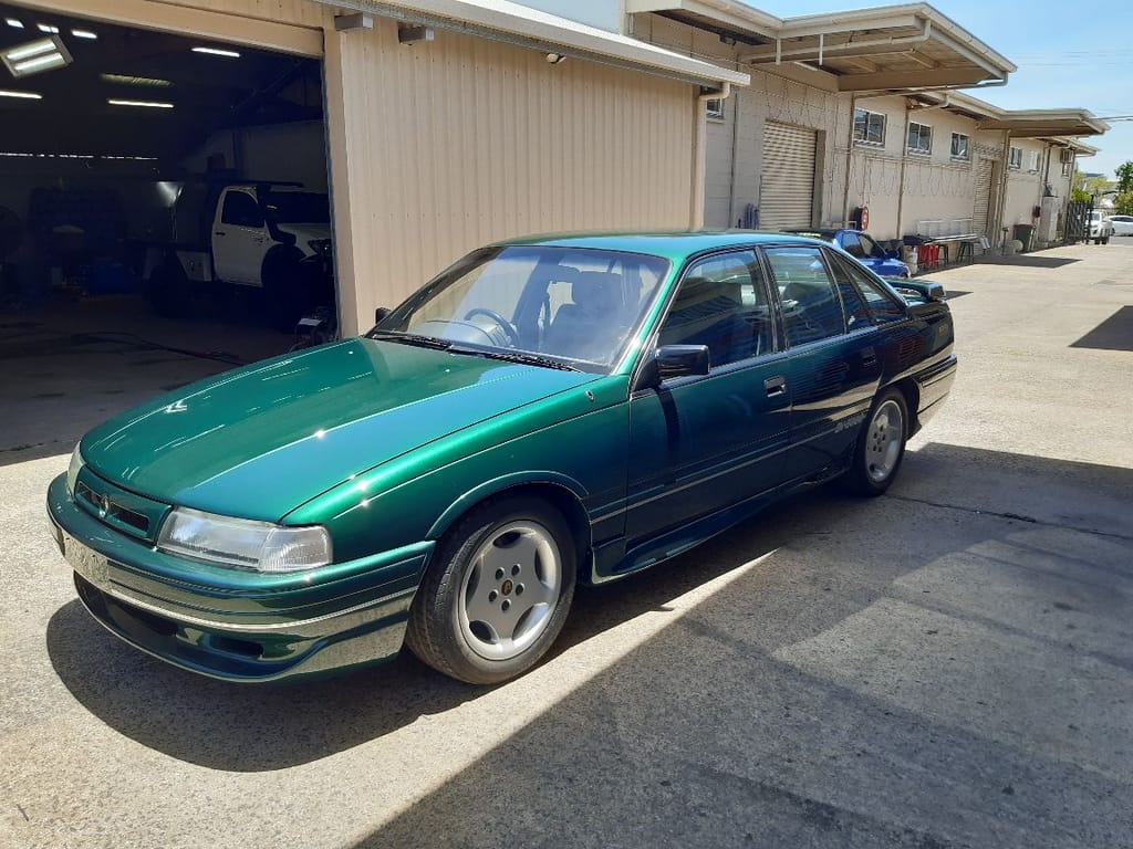 1990 HSV VN SV 5000 - No. 300 - Ex GMH MD Car
