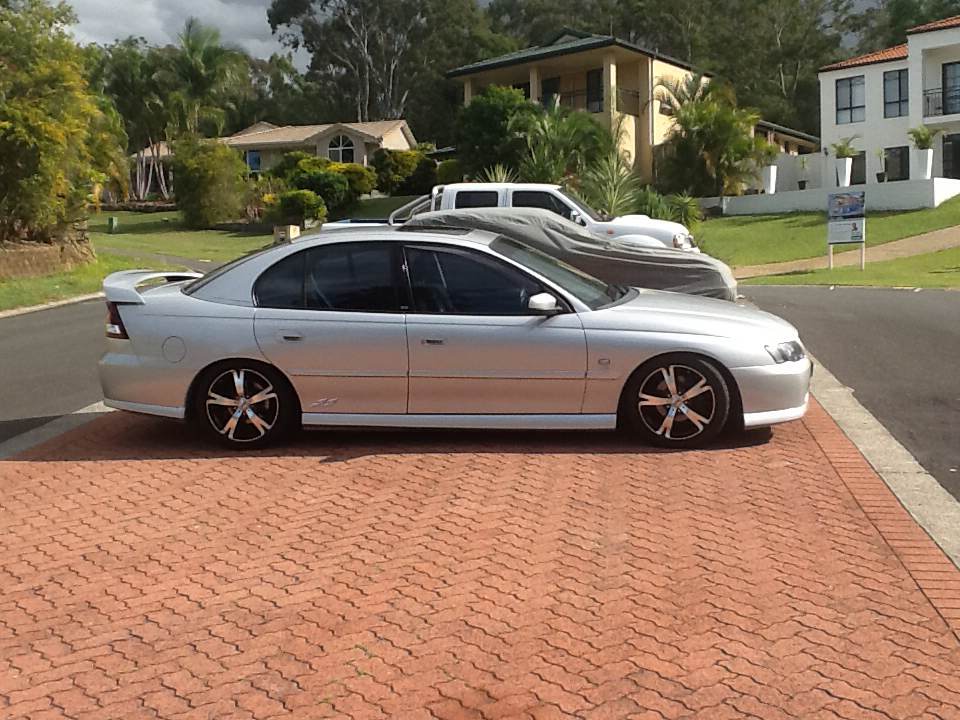 2002 VY SS Commodore