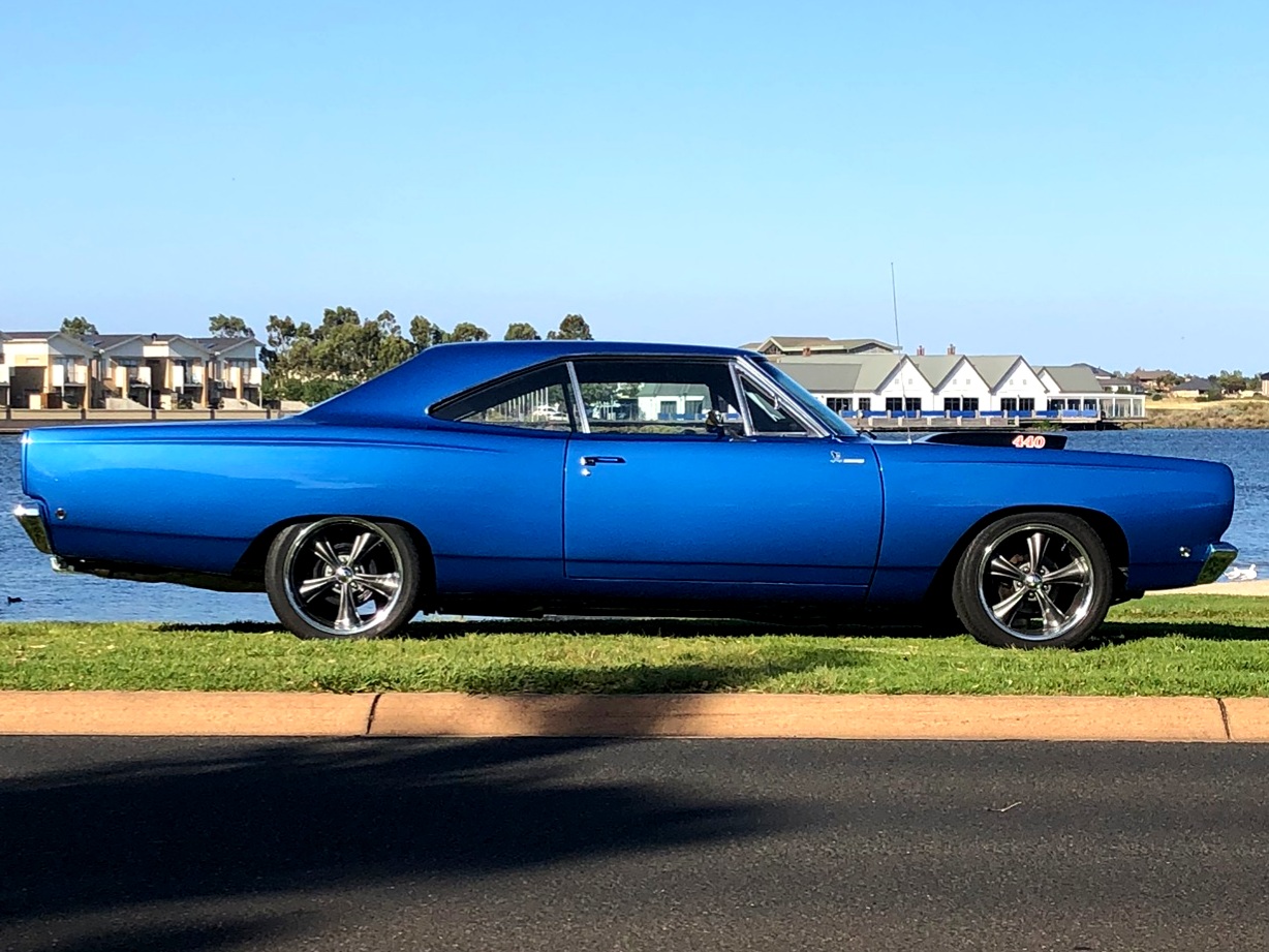 1968 Plymouth Roadrunner Tribute 440 V8