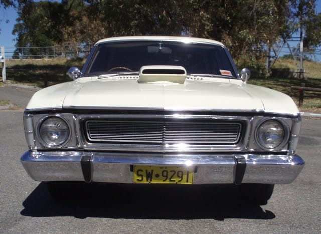 XW Fairmont 375 cui V8