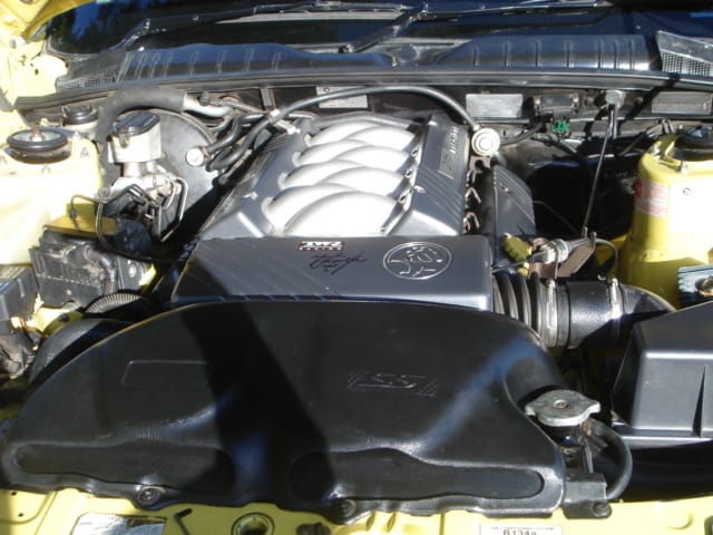 HSV VS GTS-R Commodore #76