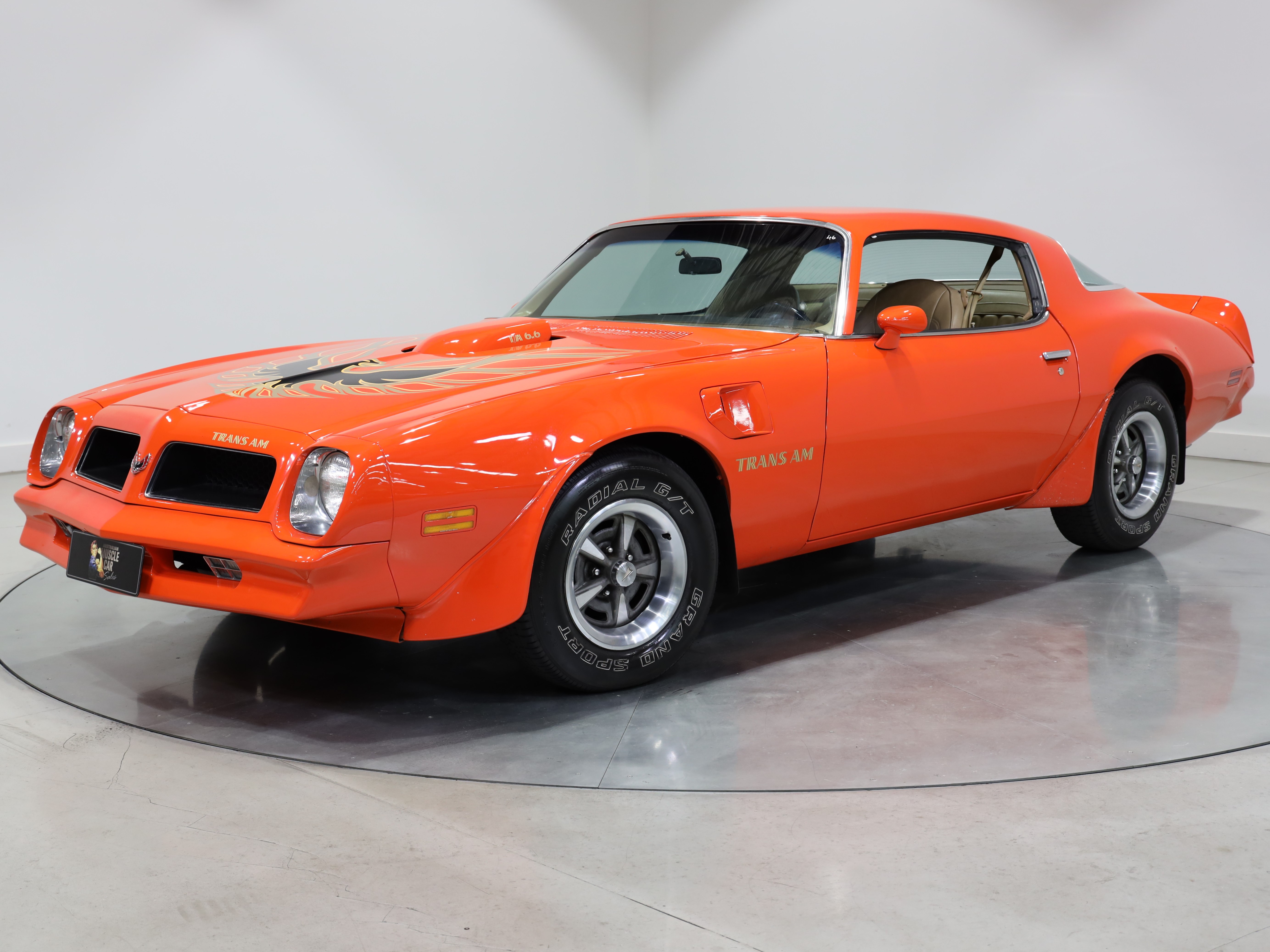 1976 Pontiac Firebird Trans Am 400ci 6.6L - Carousel Red