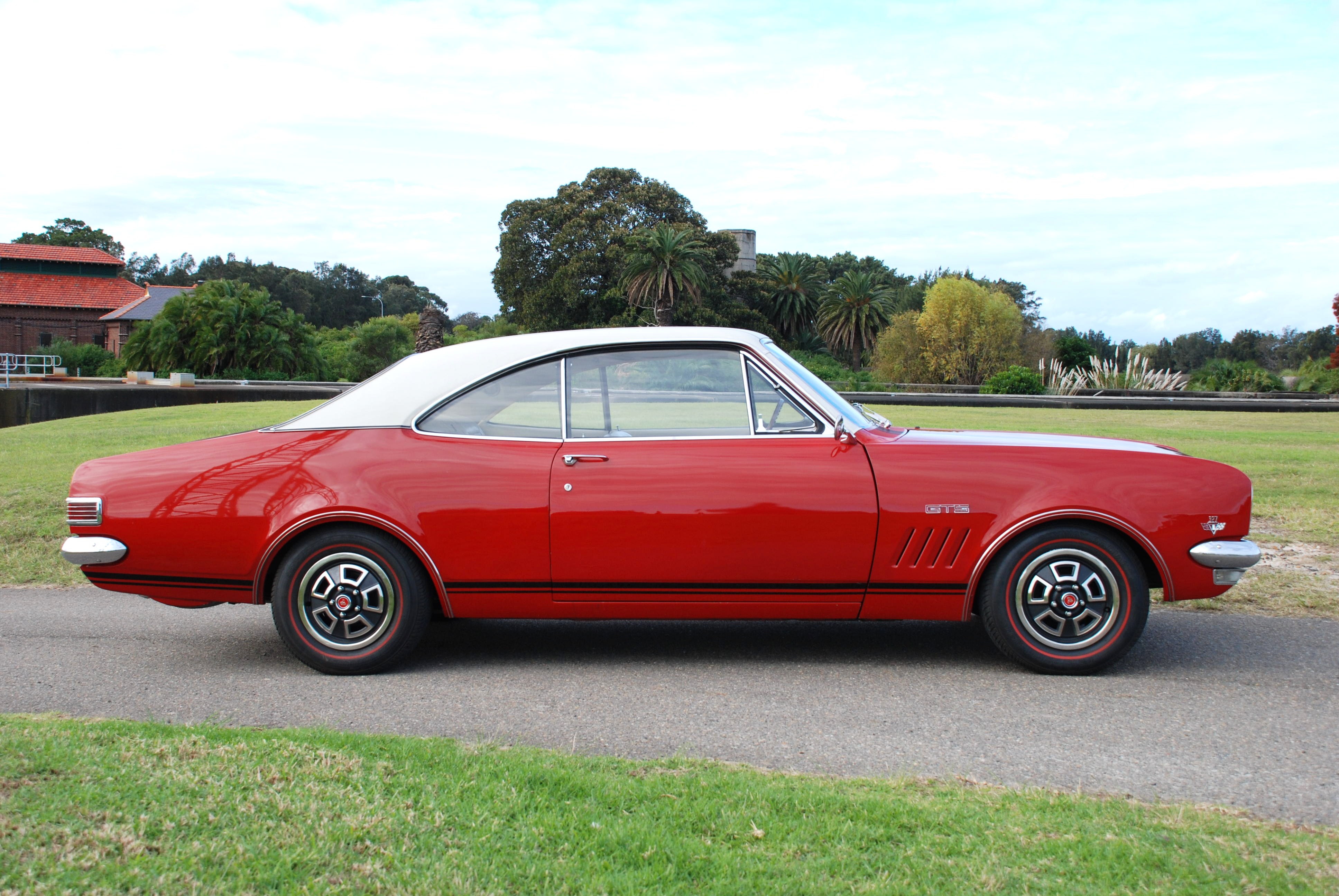 HK 327 Bathurst Monaro Series 1