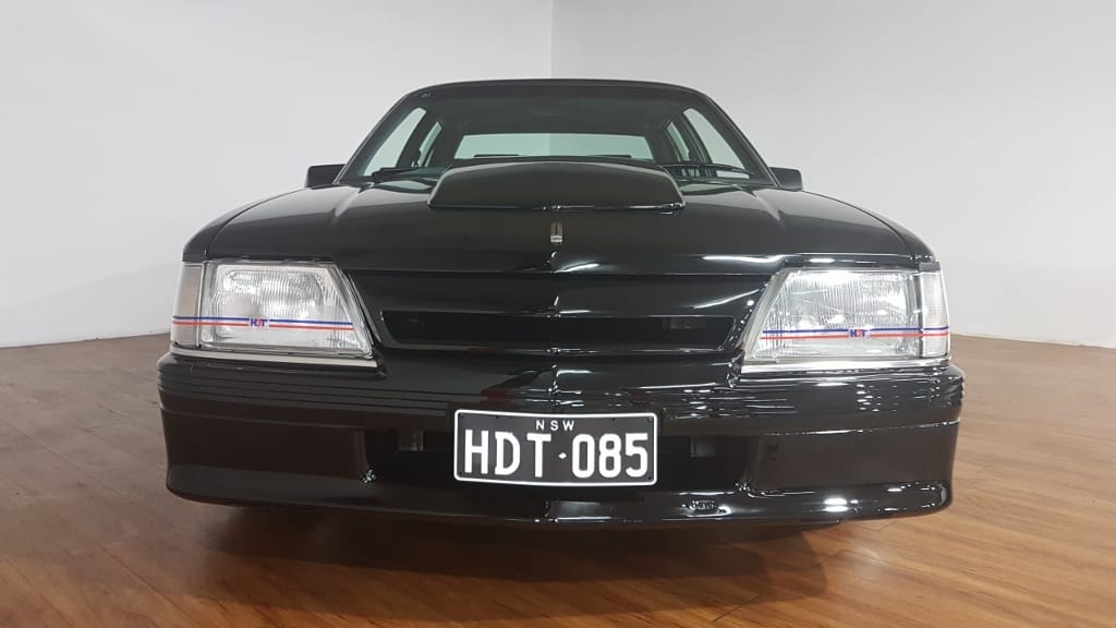 1985 VK HDT Calais Director #1848