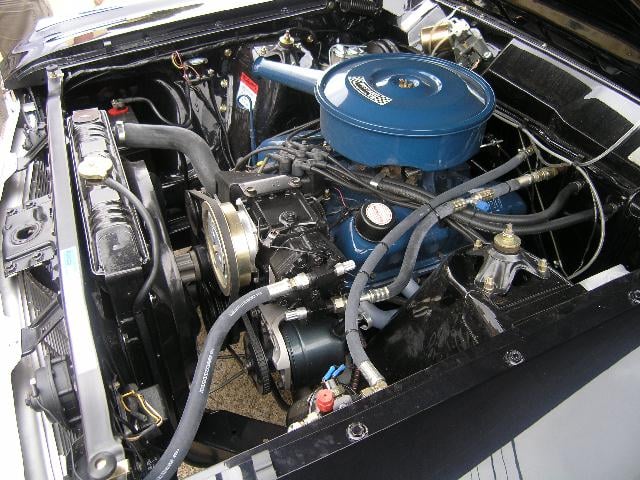 XW Fairmont 302 V8 GS Replica