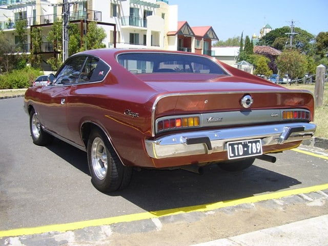 VJ E55 Valiant Charger - Image 9191