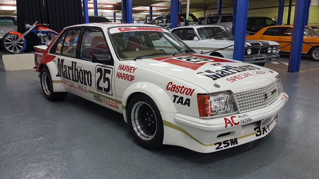 1980 VC Marlboro HDT Commodore #25 - Race Replica - Image 62366