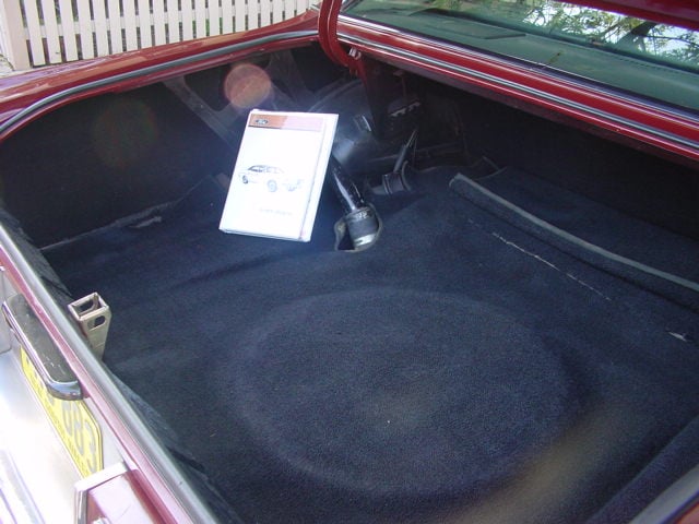 Ford LTD Town Car - Image 3120