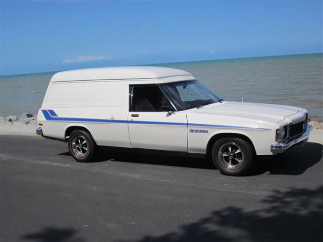 HJ Sandman Panelvan 253 V8 - Image 44598